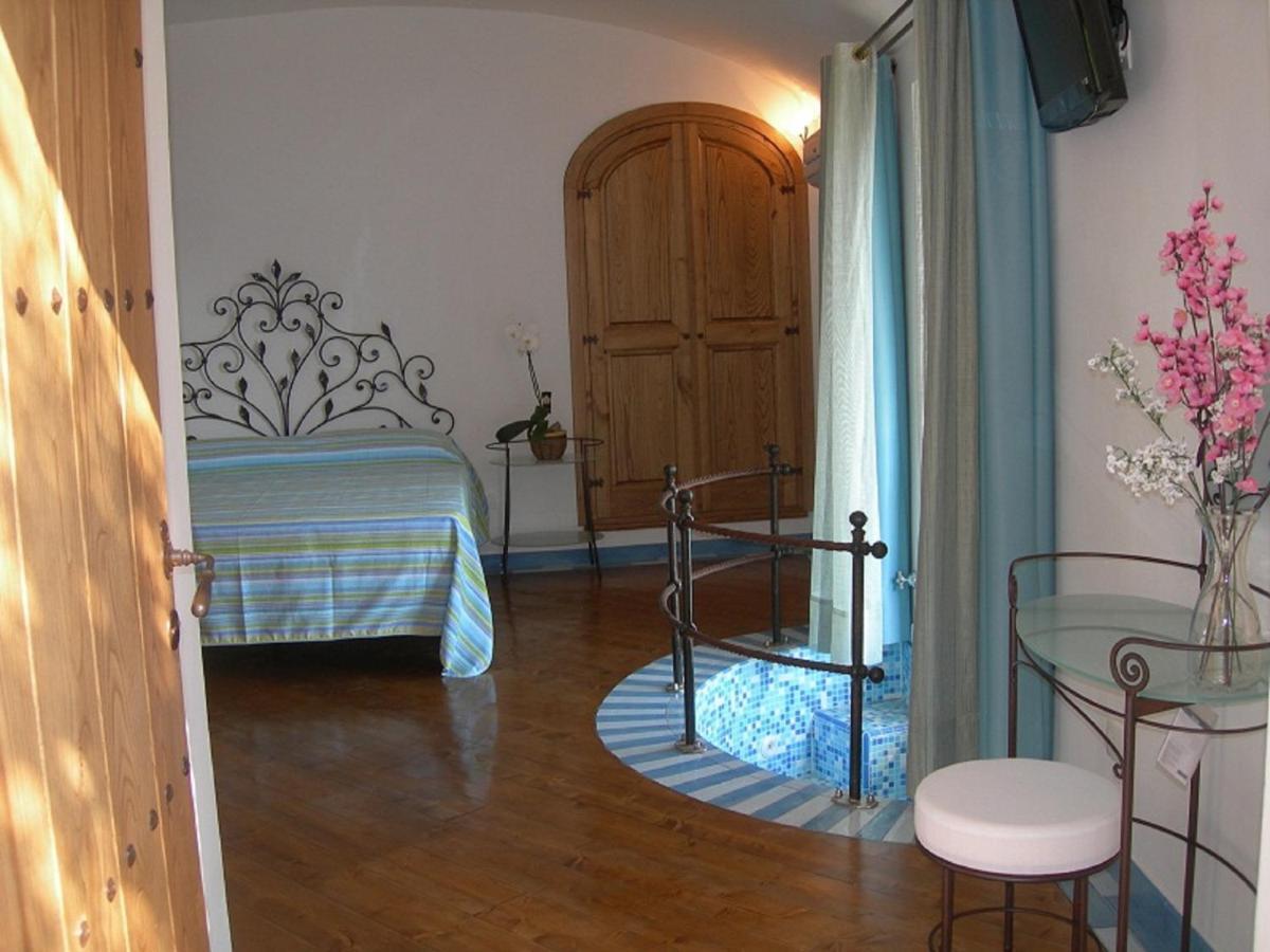 Fattoria La Tagliata Bed and Breakfast Positano Eksteriør billede